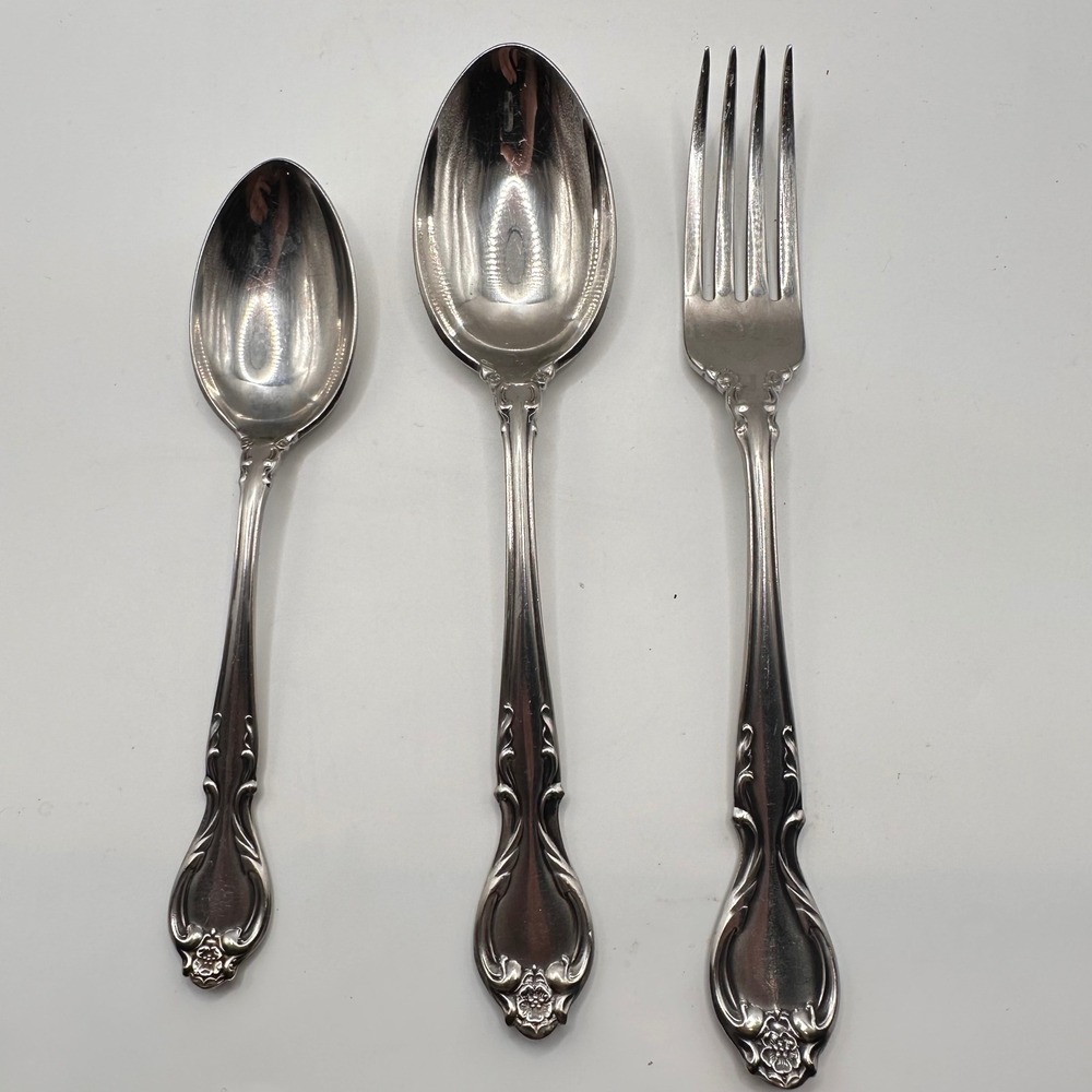 Lyon Stainless Flatware Queens Fancy Pattern Fork and Spoons 3 Piece Set